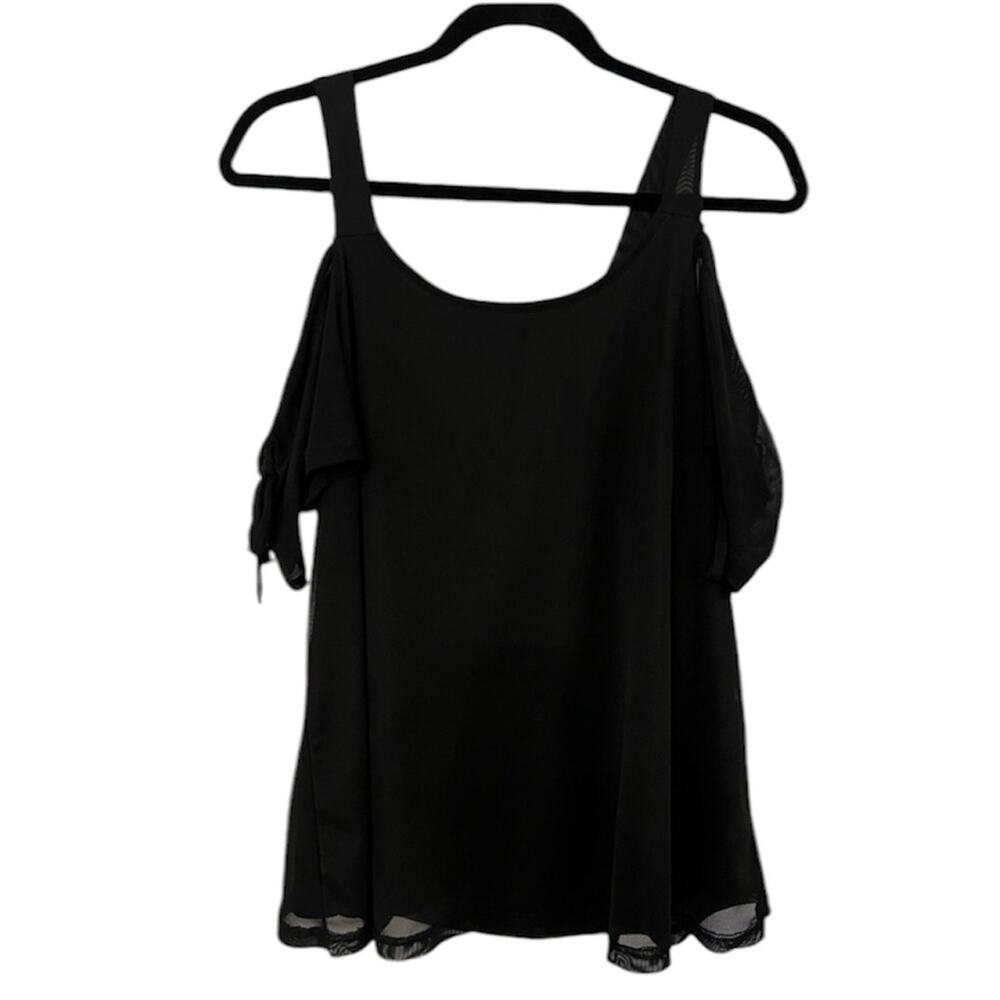 Ultra Flirt Junior’s Top Black Cold Shoulder XL